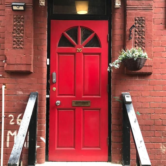 Single Bedrooms With Wifi And Underbed 10 런던 외부 사진